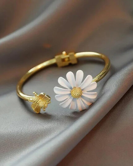 دستبند گل بابونه